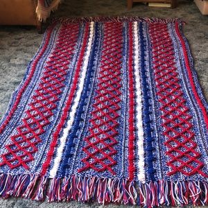 🇺🇸 America Fisherman Style Afghan w/Fringe Hand Crocheted In Red, White & Blue